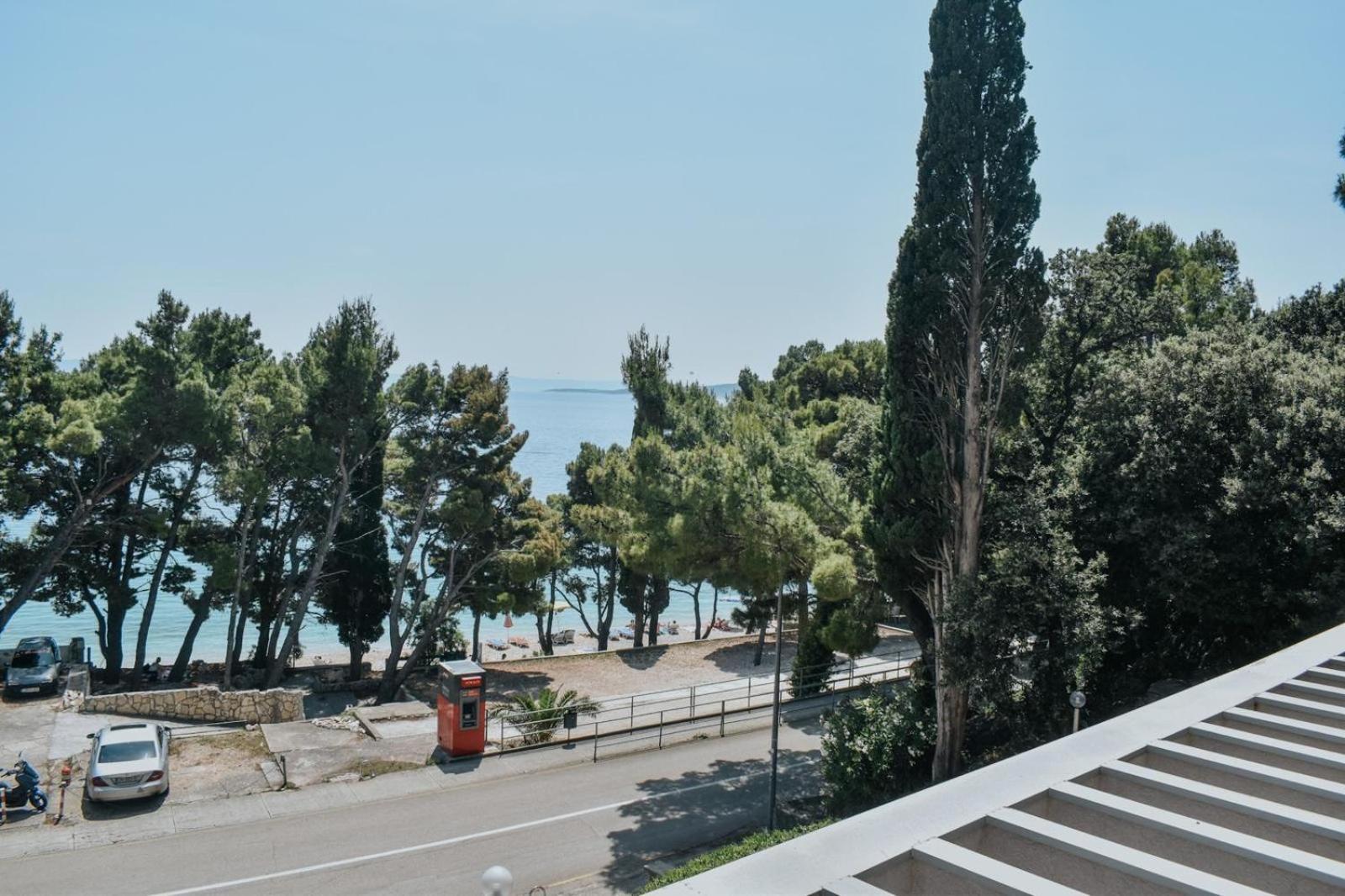 Motel Ljetni Raj Baska Voda Exterior photo